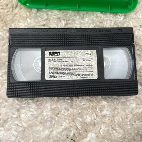 🎁5/$10🎁 Bill Elliott - Racing Into History (VHS, 1996) - Picture 3 of 4